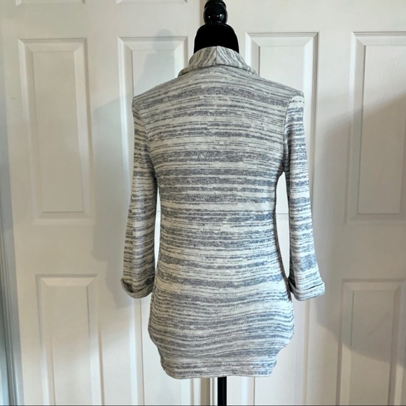 Oliver Bonas white and blue Sweater Cardigan - Picture 4 of 6